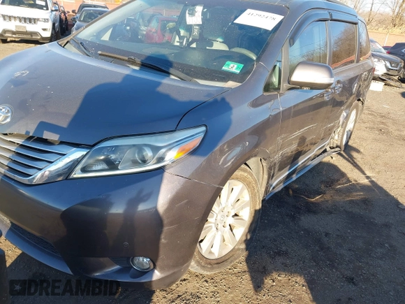 2015 Toyota Sienna Ltd with VIN 5TDDK3DC5FS096649, listed as a IAAI auction lot 41292478 with 234,298 mi miles. Bid and sale history available at carsss.com. Image 18.