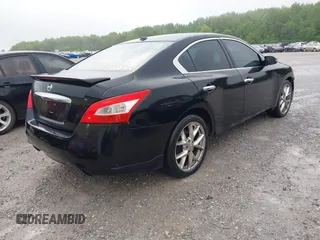 2010 Nissan Maxima SV z VIN 1N4AA5AP6AC812287, wystawiony jako IAAI lot #42359936 z przebiegiem 225 362 mil mil oraz . Historia ofert i sprzedaży dostępna na DreamBid. Obrazek 4.