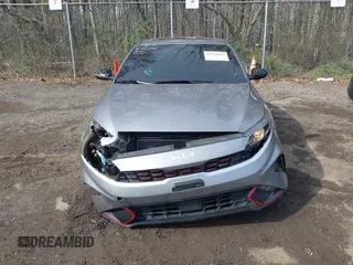 2023 Kia Forte GT-Line z VIN 3KPF54AD6PE684798, wystawiony jako IAAI lot #41921089 z przebiegiem 24 670 mil mil oraz . Historia ofert i sprzedaży dostępna na DreamBid. Obrazek 12.