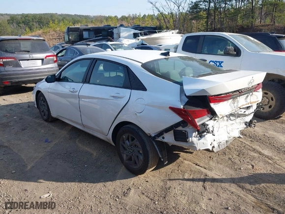 2024 Hyundai Elantra SEL with VIN KMHLM4DG4RU681037, listed as a IAAI auction lot 41662196 with 10,390 mi miles. Bid and sale history available at carsss.com. Image 3.