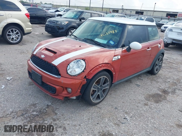 2012 MINI Hardtop S with VIN WMWSV3C54CTY17779, listed as a IAAI auction lot 42121487 with 134,176 mi miles and . Bid and sale history available at DreamBid. Image 2.