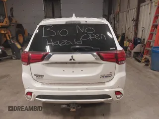 2018 Mitsubishi Outlander SEL с VIN JA4J24A58JZ031505, выставлен на аукционе IAAI как лот 42406966 с пробегом 100 004 миль миль и . История ставок и продаж доступна на DreamBid. Изображение 17.