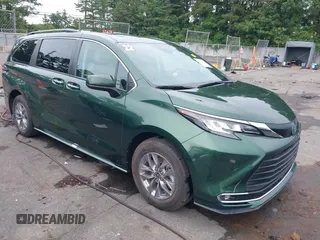 2022 Toyota Sienna XLE with VIN 5TDYSKFC1NS043177, listed as a IAAI auction lot 42495390 with 33,908 mi miles and . Bid and sale history available at DreamBid. Image 1.