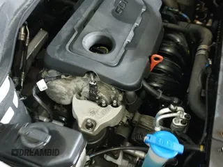 2019 Hyundai Santa Fe SE с VIN 5NMS2CAD6KH072619, выставлен на аукционе IAAI как лот 43020238 с пробегом 81 336 миль миль и . История ставок и продаж доступна на DreamBid. Изображение 19.