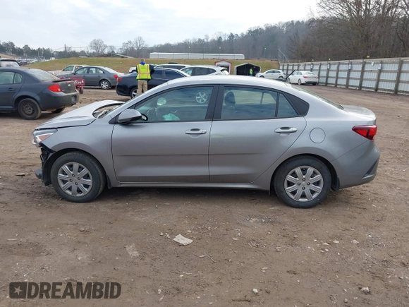 2023 Kia Rio LX z VIN 3KPA24AD7PE520723, wystawiony jako IAAI lot #41184281 z przebiegiem 11 971 mil mil oraz . Historia ofert i sprzedaży dostępna na DreamBid. Obrazek 14.