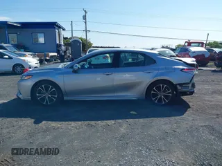2020 Toyota Camry SE z VIN 4T1M11AK7LU993039, wystawiony jako IAAI lot #41492895 z przebiegiem 32 498 mil mil oraz . Historia ofert i sprzedaży dostępna na DreamBid. Obrazek 15.