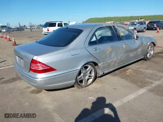 2006 Mercedes-Benz S-Class 5.0L with VIN WDBNG75J16A484001, listed as a IAAI auction lot 41665498 with 1 mi miles. Bid and sale history available at carsss.com. Image 4.