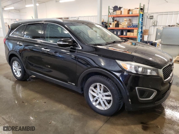 2017 Kia Sorento LX V6 with VIN 5XYPGDA58HG196318, listed as a Copart auction lot 50960985 with 227,635 mi miles and Salvage Title. Bid and sale history available at carsss.com. Image 4.