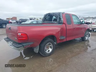 2000 Ford F-150 z VIN 1FTRX07W2YKA56826, wystawiony jako IAAI lot #41527865 z przebiegiem Nie podano mil oraz . Historia ofert i sprzedaży dostępna na DreamBid. Obrazek 4.