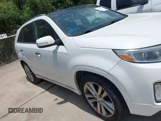 2014 Kia Sorento SX Limited with VIN 5XYKW4A74EG485464, listed as a IAAI auction lot 42546550 with 138,646 mi miles and . Bid and sale history available at DreamBid. Image 13.