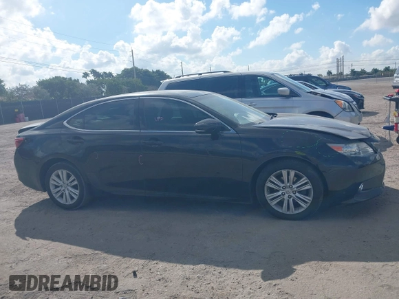 2014 Lexus ES 330 with VIN JTHBK1GG2E2147720, listed as a IAAI auction lot 41543952 with 110,580 mi miles and . Bid and sale history available at carsss.com. Image 13.