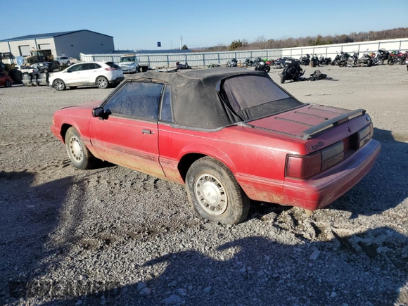 1992 Ford Mustang with VIN 1FACP44M2NF114167, listed as a Copart auction lot 83254224 with 35,482 mi miles and Clean title. Bid and sale history available at DreamBid. Image 2.
