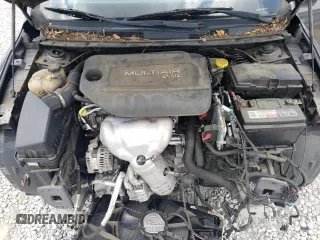 2016 Chrysler 200 S z VIN 1C3CCCBB7GN127902, wystawiony jako Copart lot #57384865 z przebiegiem 109 212 mil mil oraz Szkoda całkowita • Salvage title. Historia ofert i sprzedaży dostępna na DreamBid. Obrazek 11.