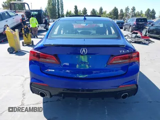 2019 Acura TLX w/A-Spec Pkg z VIN 19UUB2F65KA006992, wystawiony jako IAAI lot #42614371 z przebiegiem Nie podano mil oraz . Historia ofert i sprzedaży dostępna na DreamBid. Obrazek 17.