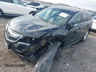 2015 Acura RDX z VIN 5J8TB3H30FL005814, wystawiony jako IAAI lot #41665912 z przebiegiem 93 879 mil mil oraz . Historia ofert i sprzedaży dostępna na DreamBid. Obrazek 18.