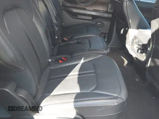 2020 Ford Expedition Max Limited z VIN 1FMJK2AT9LEA11567, wystawiony jako IAAI lot #41592375 z przebiegiem 96 659 mil mil oraz . Historia ofert i sprzedaży dostępna na DreamBid. Obrazek 8.