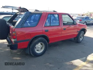 1994 Isuzu Rodeo LS z VIN 4S2CY58V6R4322459, wystawiony jako IAAI lot #42476512 z przebiegiem 179 635 mil mil oraz . Historia ofert i sprzedaży dostępna na DreamBid. Obrazek 4.
