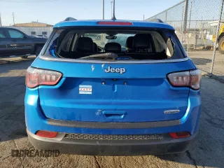 2018 Jeep Compass Latitude with VIN 3C4NJCBB3JT186382, listed as a Copart auction lot 53092885 with 121,601 mi miles and Salvage Title. Bid and sale history available at carsss.com. Image 6.