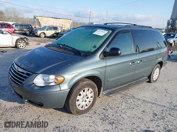 2007 Chrysler Town & Country LWB LX with VIN 2A4GP44R77R285395, listed as a IAAI auction lot 41977829 with 135,620 mi miles. Bid and sale history available at carsss.com. Image 2.