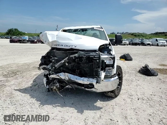 2017 Ford F-250 Lariat with VIN 1FT7W2BT6HEE28377, listed as a Copart auction lot 63569015 with 191,057 mi miles and Salvage title. Bid and sale history available at DreamBid. Image 13.