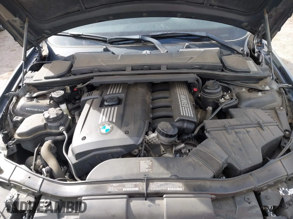 2011 BMW 3 Series 328i with VIN WBAPH5C5XBF216401, listed as a IAAI auction lot 41890987 with 114,698 mi miles and . Bid and sale history available at carsss.com. Image 10.