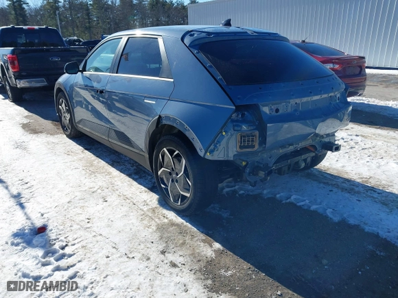 2022 Hyundai IONIQ 5 SE with VIN KM8KMDAF8NU101337, listed as a IAAI auction lot 41389478 with 38,734 mi miles. Bid and sale history available at carsss.com. Image 3.
