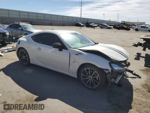 2017 Toyota 86 z VIN JF1ZNAA18H8707260, wystawiony jako Copart lot #45957555 z przebiegiem 83 480 mil mil oraz Szkoda całkowita • Salvage title. Historia ofert i sprzedaży dostępna na DreamBid. Obrazek 4.