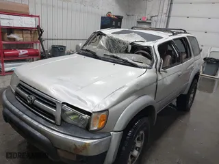 1998 Toyota 4Runner Limited with VIN JT3HN87R0W0189219, listed as a IAAI auction lot 41815288 with 227,784 mi miles. Bid and sale history available at carsss.com. Image 6.