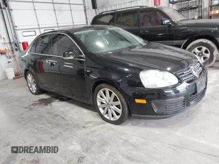 2010 Volkswagen Jetta Wolfsburg Edition с VIN 3VWRJ7AJ2AM061513, выставлен на аукционе IAAI как лот 42522176 с пробегом 193 417 миль миль и . История ставок и продаж доступна на DreamBid. Изображение 1.