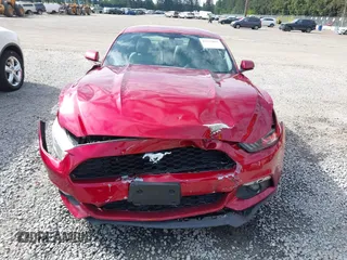 2016 Ford Mustang EcoBoost z VIN 1FA6P8TH5G5333819, wystawiony jako IAAI lot #42327887 z przebiegiem 124 870 mil mil oraz . Historia ofert i sprzedaży dostępna na DreamBid. Obrazek 12.