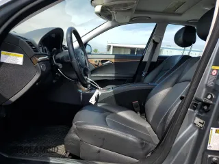 2008 Mercedes-Benz E 350 Luxury z VIN WDBUF56X98B359198, wystawiony jako Copart lot #57625445 z przebiegiem 69 973 mil mil oraz Szkoda całkowita • Salvage title. Historia ofert i sprzedaży dostępna na DreamBid. Obrazek 7.