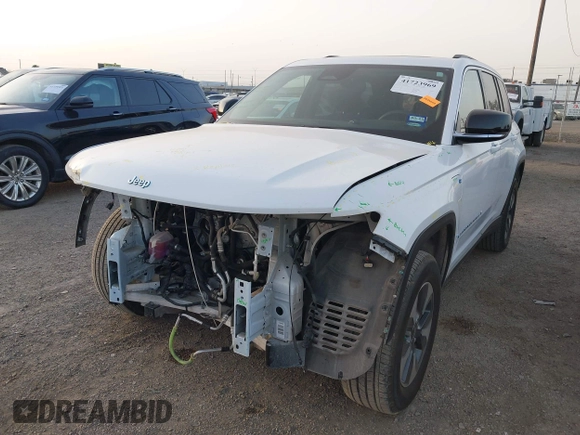 2022 Jeep Grand Cherokee with VIN 1C4RJYB63N8762798, listed as a IAAI auction lot 41723969 with 23,853 mi miles and . Bid and sale history available at DreamBid. Image 2.
