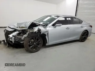 2024 Lexus ES 350 z VIN 58ADZ1B13RU162413, wystawiony jako Copart lot #58241685 z przebiegiem 20 194 mil mil oraz Czysty tytuł • Clean title. Historia ofert i sprzedaży dostępna na DreamBid. Obrazek 1.