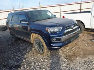2020 Toyota 4Runner SR5 with VIN JTEBU5JR2L5830456, listed as a IAAI auction lot 41805595 with 52,525 mi miles. Bid and sale history available at carsss.com. Image 1.