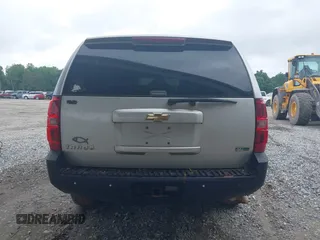 2010 Chevrolet Tahoe LT z VIN 1GNMCBE39AR148868, wystawiony jako IAAI lot #42378981 z przebiegiem 206 233 mil mil oraz . Historia ofert i sprzedaży dostępna na DreamBid. Obrazek 16.