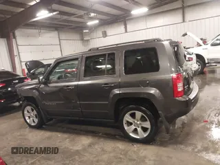 2016 Jeep Patriot Latitude with VIN 1C4NJRFB4GD522942, listed as a IAAI auction lot 40929024 with 86,954 mi miles. Bid and sale history available at carsss.com. Image 14.