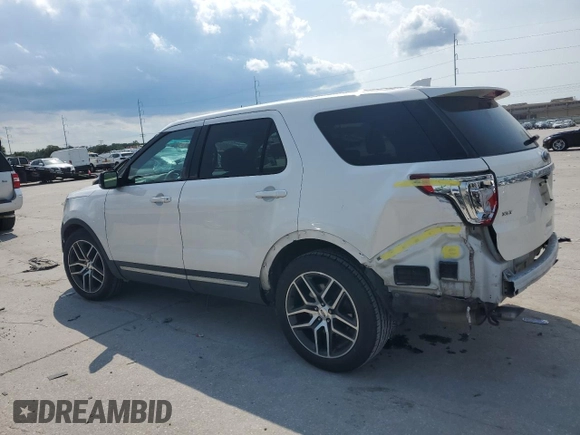 2017 Ford Explorer XLT z VIN 1FM5K7D88HGB49909, wystawiony jako Copart lot #59027255 z przebiegiem 133 536 mil mil oraz Szkoda całkowita • Salvage title. Historia ofert i sprzedaży dostępna na DreamBid. Obrazek 2.