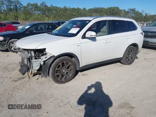 2015 Mitsubishi Outlander GT with VIN JA4JZ4AX4FZ013037, listed as a IAAI auction lot 41683425 with 172,700 mi miles and . Bid and sale history available at DreamBid. Image 2.