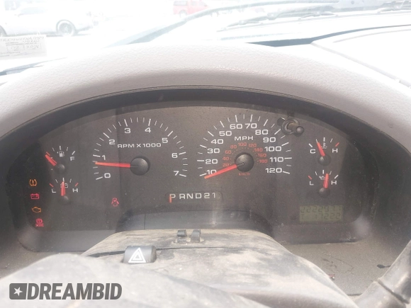 2007 Ford F-150 STX with VIN 1FTRX14W27NA19489, listed as a IAAI auction lot 42017455 with 222,297 mi miles. Bid and sale history available at carsss.com. Image 7.
