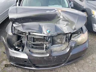 2008 BMW 3 Series 328i with VIN WBAVC53538FZ88074, listed as a IAAI auction lot 41601162 with 250,438 mi miles. Bid and sale history available at carsss.com. Image 6.