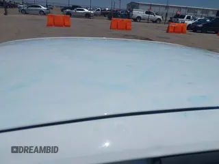 2025 Toyota Corolla LE z VIN 5YFB4MDE0SP287827, wystawiony jako IAAI lot #42495435 z przebiegiem 7 062 mil mil oraz . Historia ofert i sprzedaży dostępna na DreamBid. Obrazek 17.