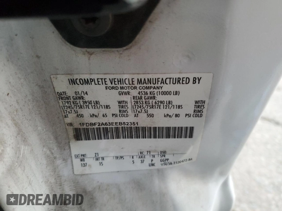 2014 Ford F-250 XL z VIN 1FDBF2A63EEB52351, wystawiony jako Copart lot #72956934 z przebiegiem 263 040 mil mil oraz Szkoda całkowita • Salvage title. Historia ofert i sprzedaży dostępna na DreamBid. Obrazek 12.