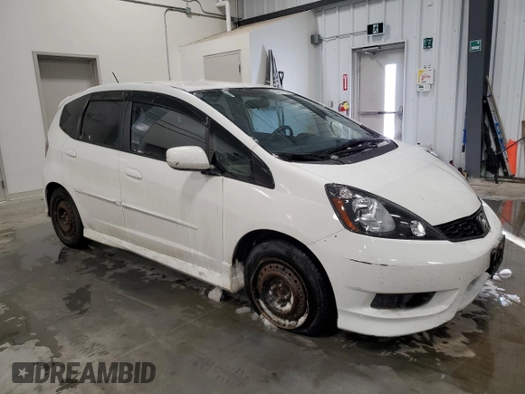 2013 Honda Fit Sport z VIN LUCGE8H7XD3009062, wystawiony jako Copart lot #43407135 z przebiegiem 77 784 mil mil oraz Czysty tytuł • Clean title. Historia ofert i sprzedaży dostępna na DreamBid. Obrazek 4.