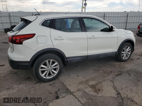 2017 Nissan Rogue SV with VIN JN1BJ1CP5HW010989, listed as a Copart auction lot 59119805 with 82,632 mi miles and Salvage title. Bid and sale history available at DreamBid. Image 3.