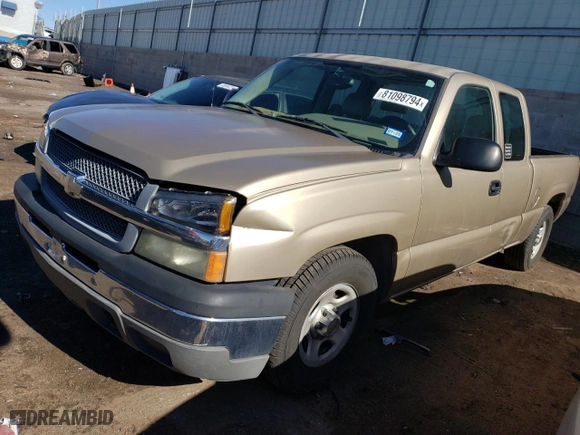 2004 Chevrolet Silverado 1500 Work Truck with VIN 1GCEC19X44Z200142, listed as a Copart auction lot 81098794 with 185,897 mi miles and Salvage Title. Bid and sale history available at carsss.com. Image 1.