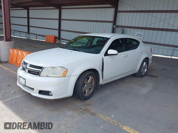 2014 Dodge Avenger SXT z VIN 1C3CDZCB3EN163775, wystawiony jako IAAI lot #42100863 z przebiegiem 178 440 mil mil oraz . Historia ofert i sprzedaży dostępna na DreamBid. Obrazek 2.