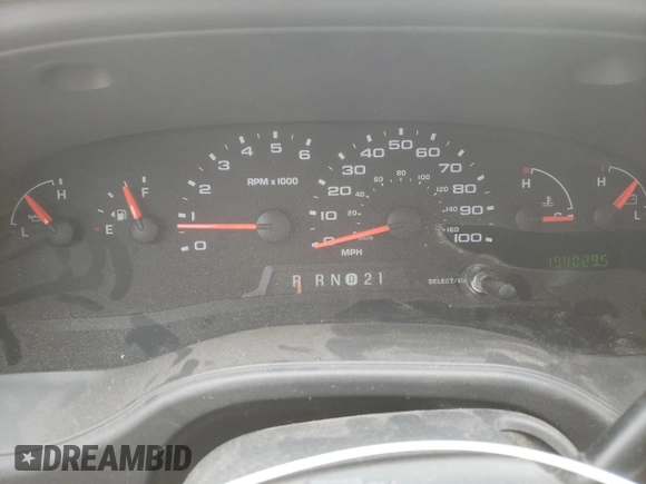 2005 Ford Econoline Passenger XL with VIN 1FBNE31L75HA17246, listed as a Copart auction lot 46470884 with 194,029 mi miles and Salvage Title. Bid and sale history available at carsss.com. Image 9.
