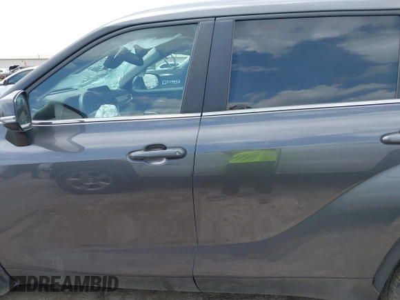 2023 Toyota Highlander L with VIN 5TDKDRBHXPS017948, listed as a IAAI auction lot 42370265 with 17,768 mi miles and . Bid and sale history available at DreamBid. Image 14.