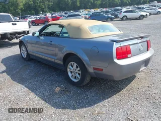 2007 Ford Mustang Deluxe with VIN 1ZVFT84N275210034, listed as a IAAI auction lot 42601412 with 78,078 mi miles and . Bid and sale history available at DreamBid. Image 3.