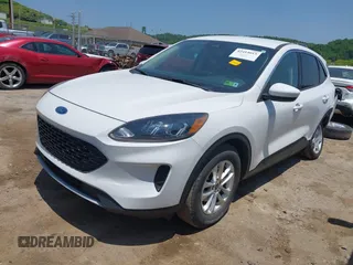 2020 Ford Escape SE z VIN 1FMCU9G63LUA85246, wystawiony jako IAAI lot #42414015 z przebiegiem 54 578 mil mil oraz . Historia ofert i sprzedaży dostępna na DreamBid. Obrazek 2.